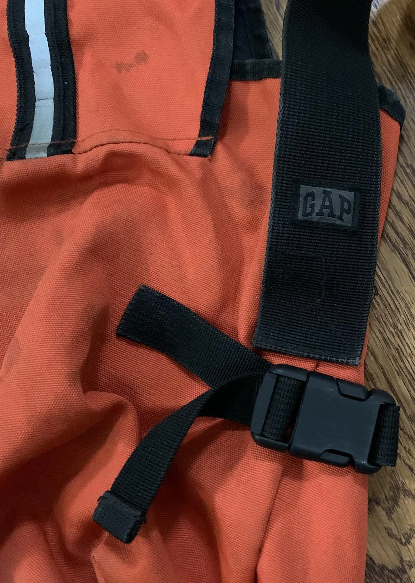Vintage Gap Tech Orange/ Black/ 3M Messenger Bag — RootsBK